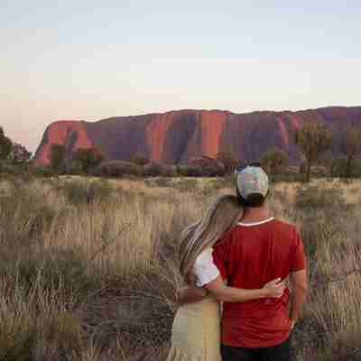 Par ved Uluru solopgang