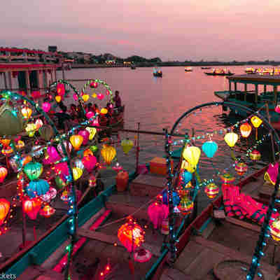 Vietnam-Hoi-An-River-Boats-at-Night