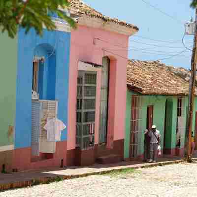 Gade med farverige huse, Trinidad, Cuba