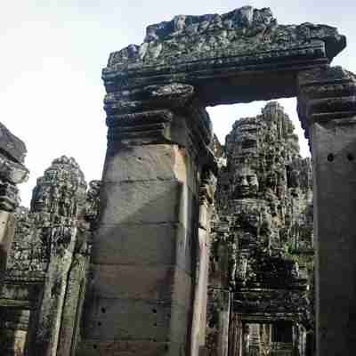 En port i Angkor templerne