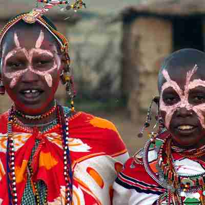 Masaier med maling i ansigtet, kenya