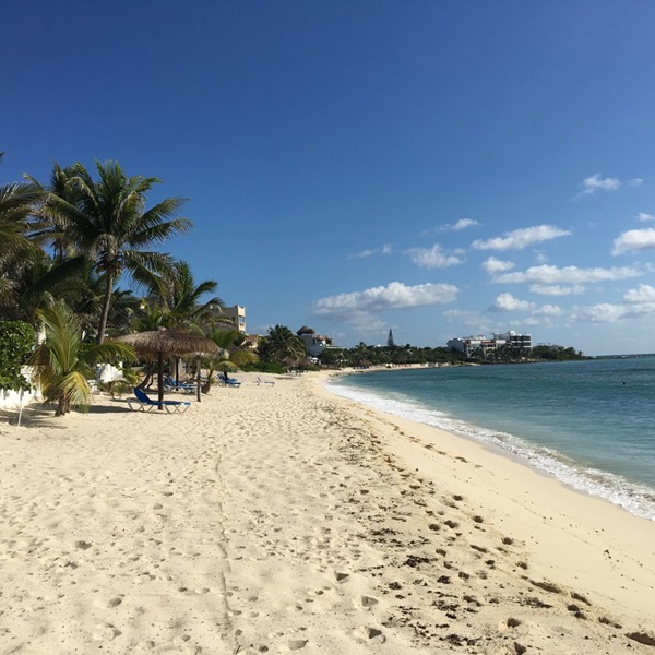 Hvid sandstrand ved Akumal