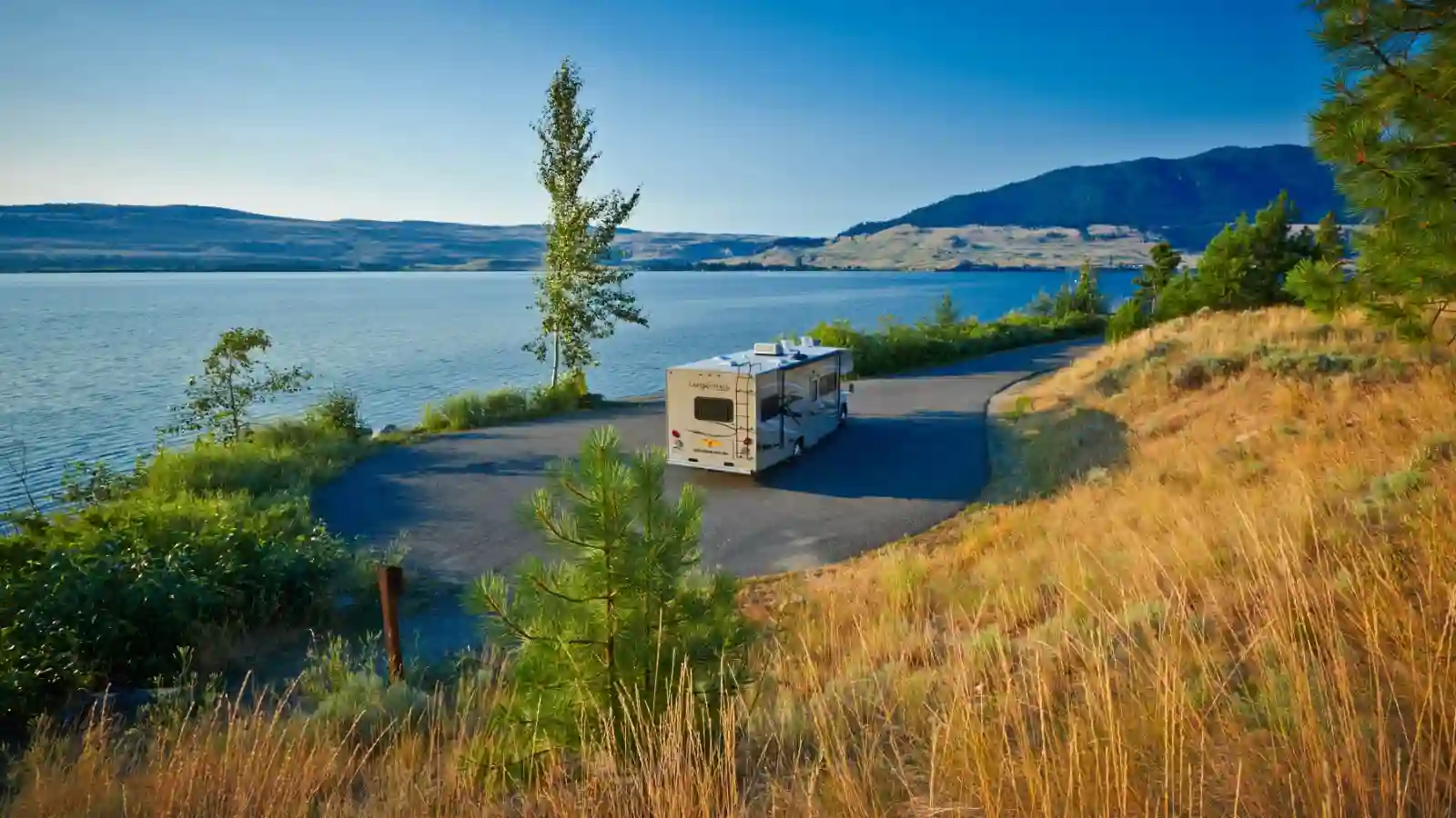 Road Bear RV USA British Columbia 2014 image external coastal scenic nature view