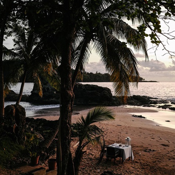 solnedgang på stranden