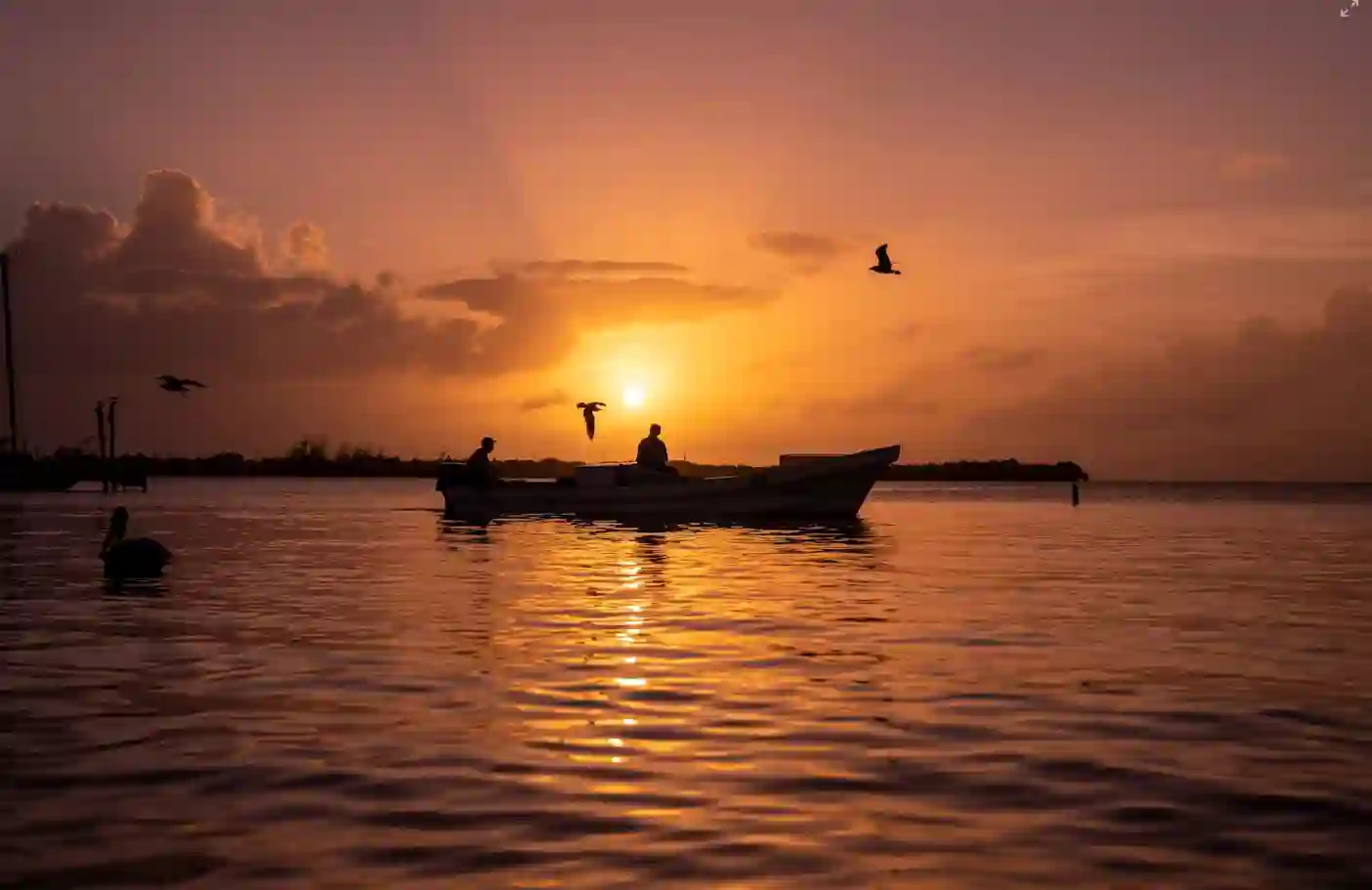 I:\AXUMIMAGES\Mellemamerika\Belize\Caye Caulker\Sunset boat