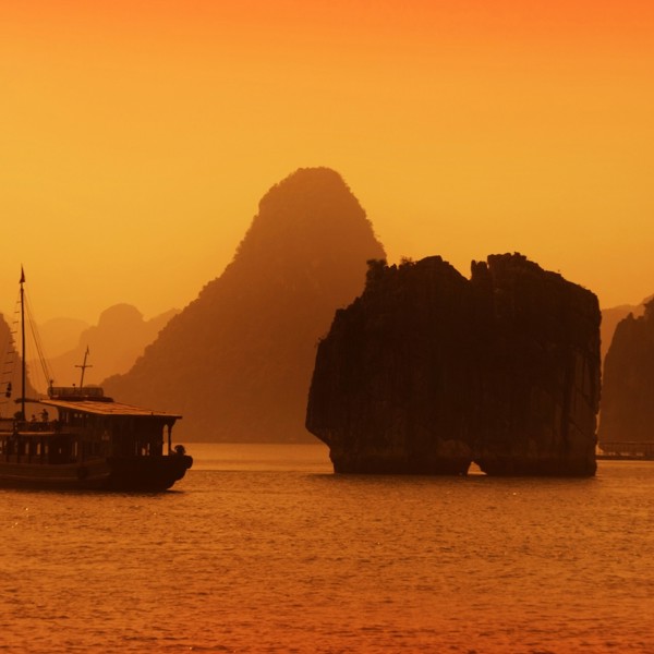 Solnedgang, Ha Long Bay, Vietnam