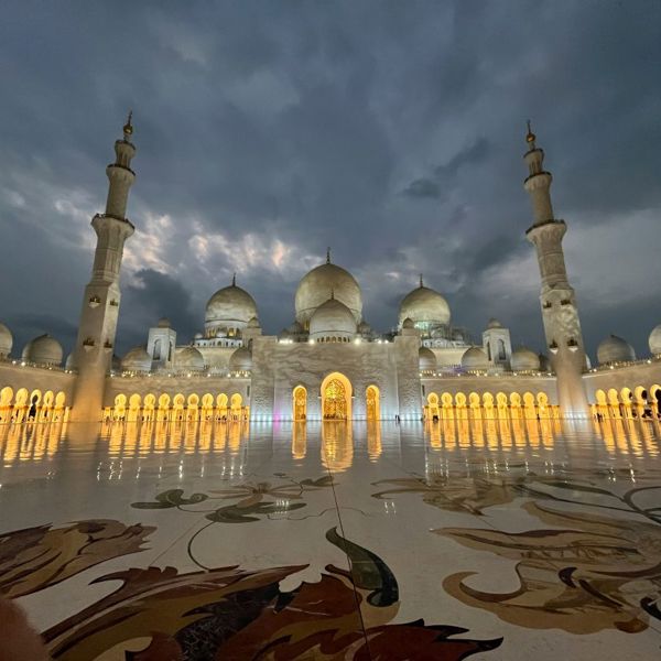 Rejser til Abu Dhabi