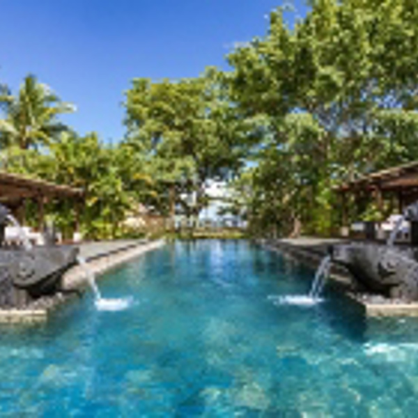 Shanti Maurice Resort and Spa pool