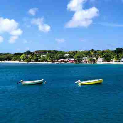 Barbados, Både ud for stranden