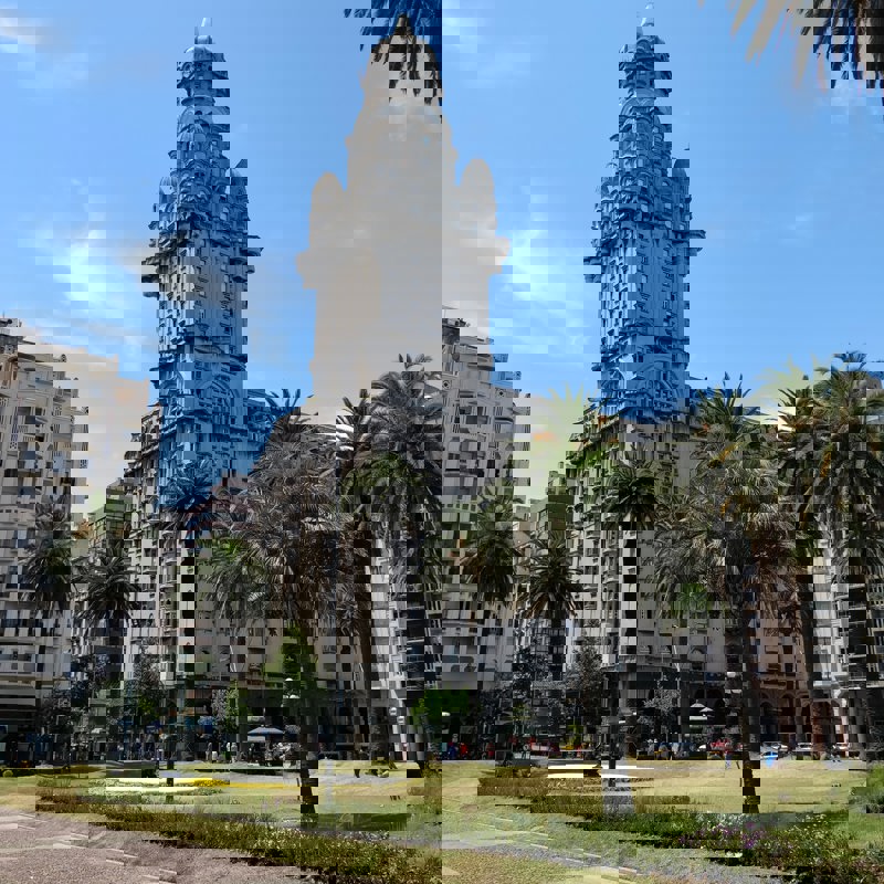 guilherme-hellwinkel-B9YoUi7RYiE-unsplash