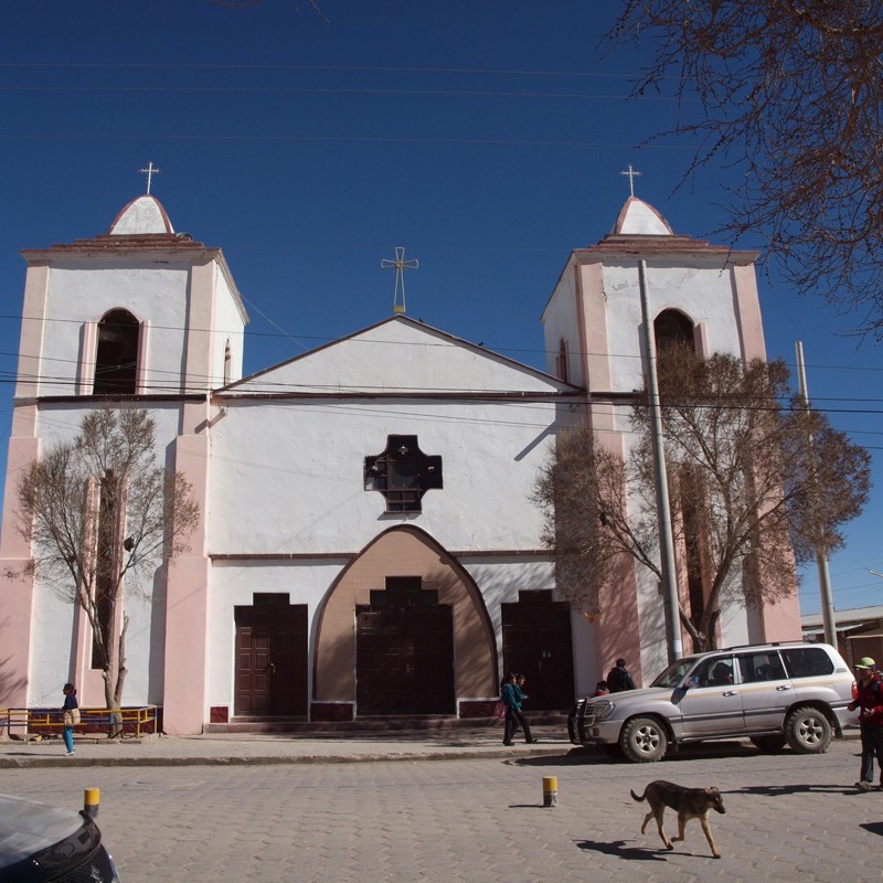 kirke uyuni