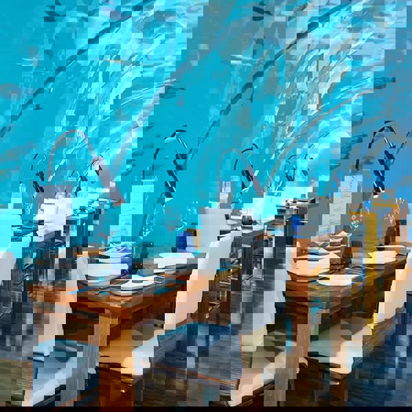 Restaurant under vandet på Conrad Rangali Maldiverne