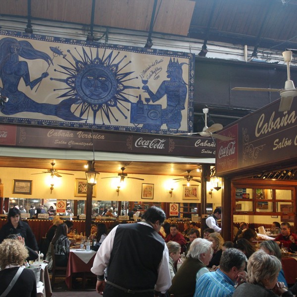 havnemarked med grill montevideo uruguay