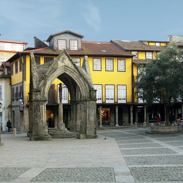 Guimaraes, Largo da Oliveira