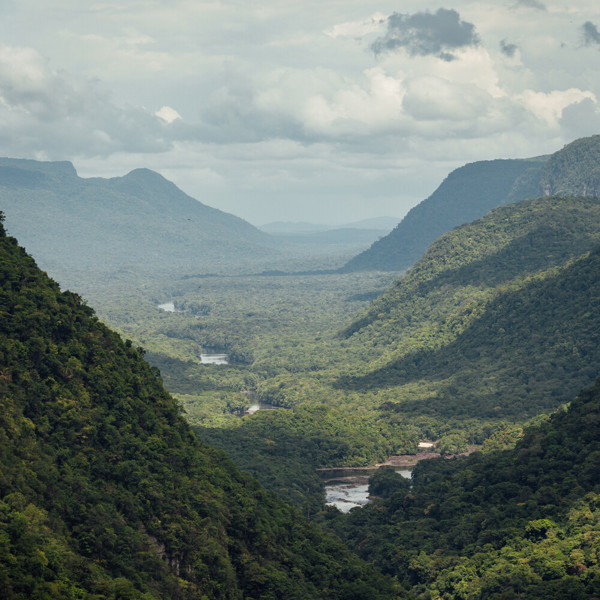 Nær Kaieteur vandfald