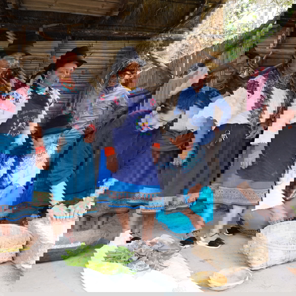 Ecuador - Angla Community