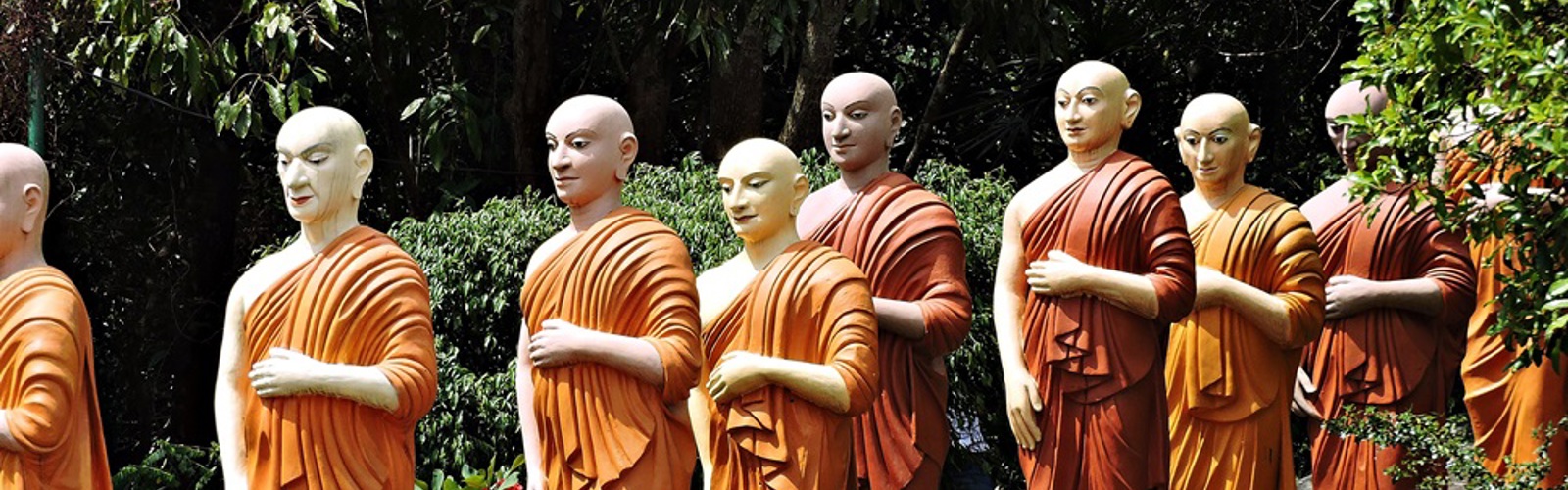 Række af statuer, verdens buddhist tempel, Kandy