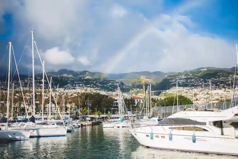 Lystbaadehavnen-i-Funchal