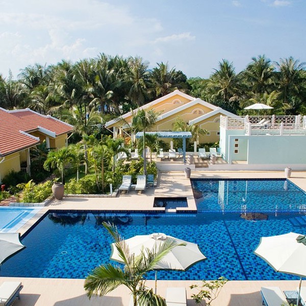 Stort poolområde, La Veranda, Phu Quoc