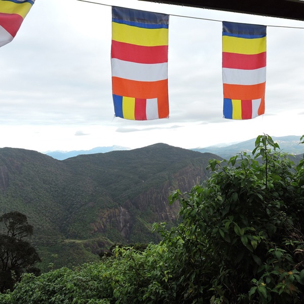 Bedeflag på vej ned fra Adams Peak, Sri Lanka