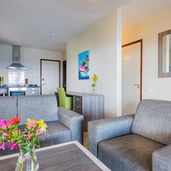 Stue og køkken på resortet