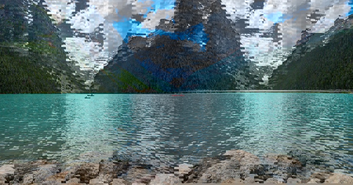 Lake Louise i emerald farver