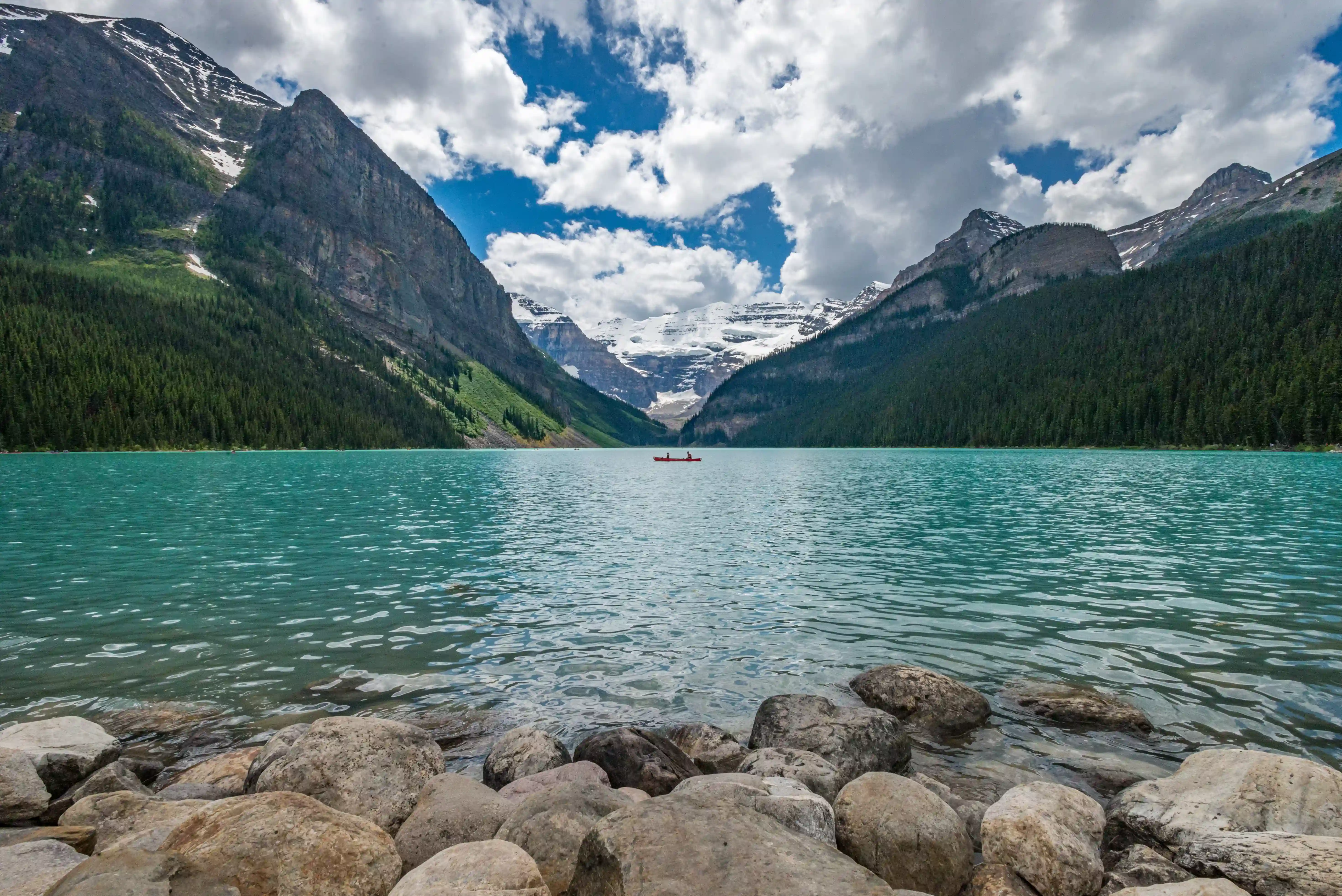 Lake Louise i emerald farver