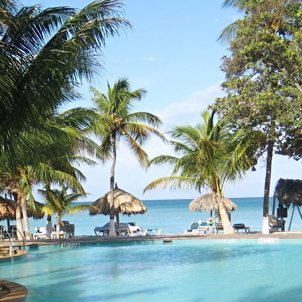 Aruba, hotel og pool