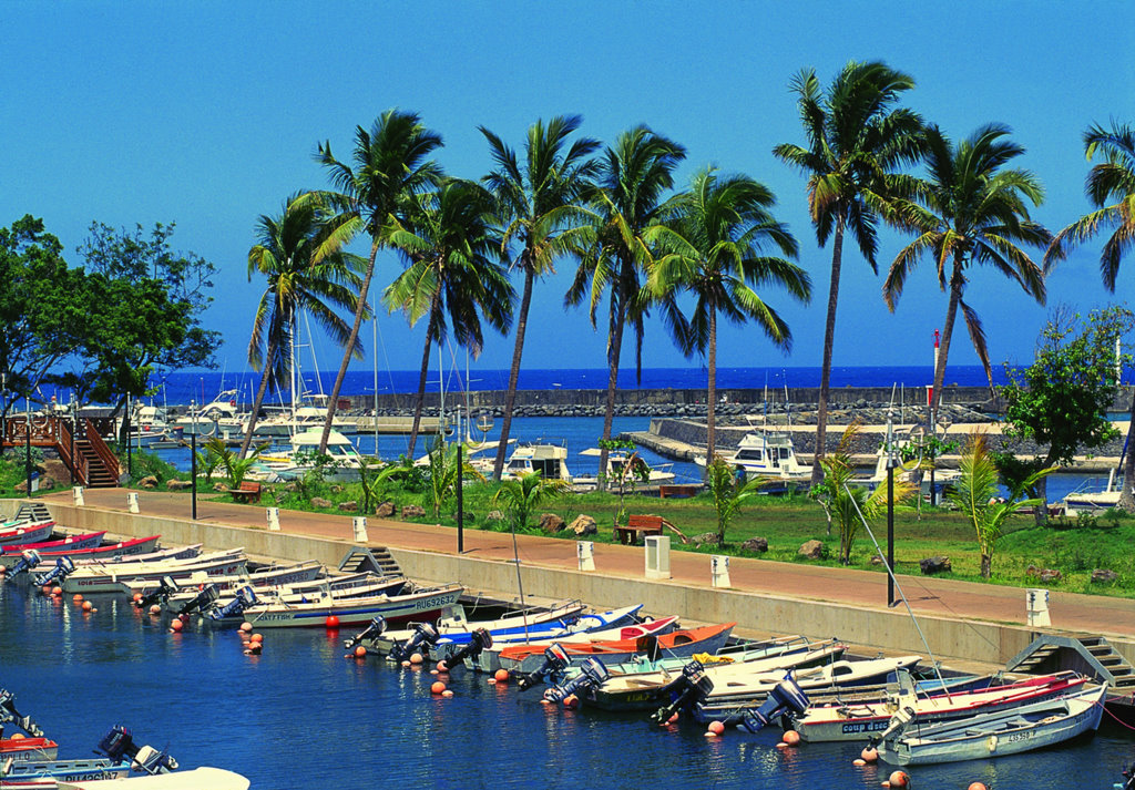 I:\AXUMIMAGES\Indiske Ocean\Reunion\PORT DE ST GILLES