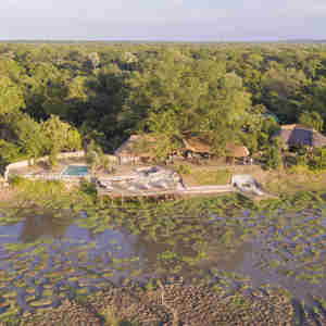 I:\AXUMIMAGES\Afrika\Zambia\Pakker\22619 -South Luangwa & Lower Zambezi, With Baines River Camp\Drone Lodge view