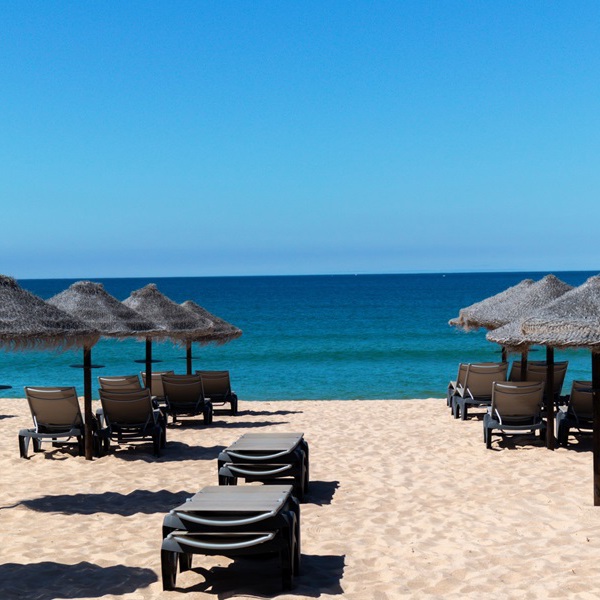 Strand-paa-algarve-kysten