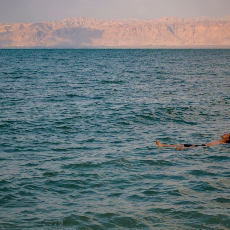 Det døde hav om aftenen