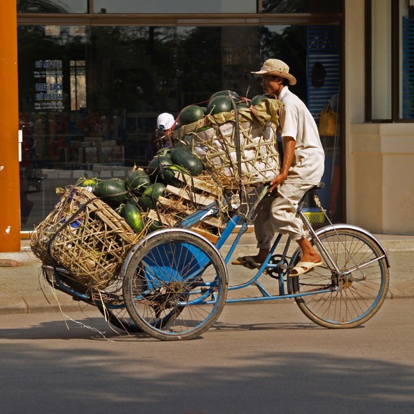 Her er cyklen nok læsset lige lovligt tung, Vietnam
