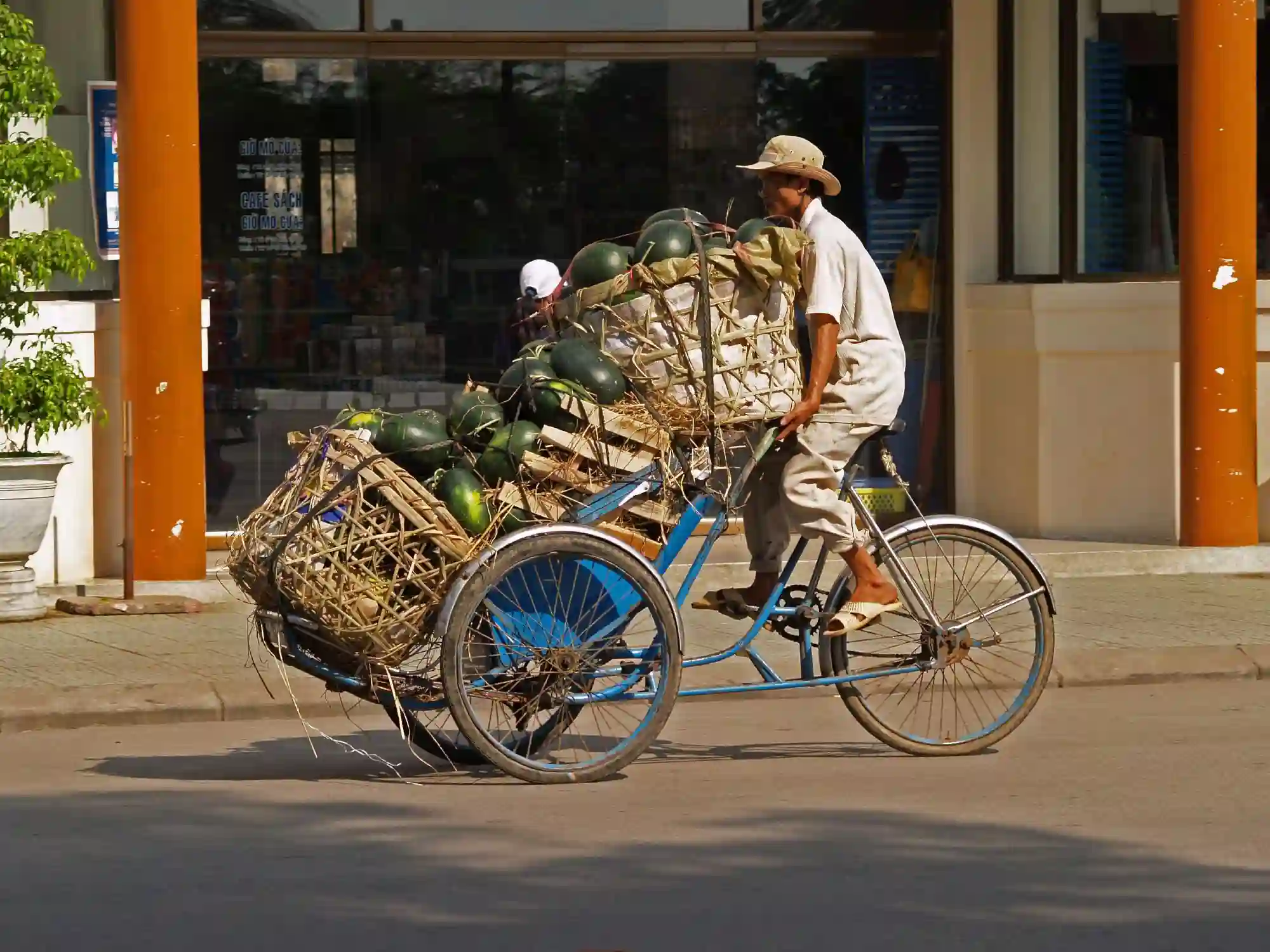 Her er cyklen nok læsset lige lovligt tung, Vietnam