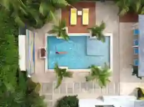 Aruba hotel pool