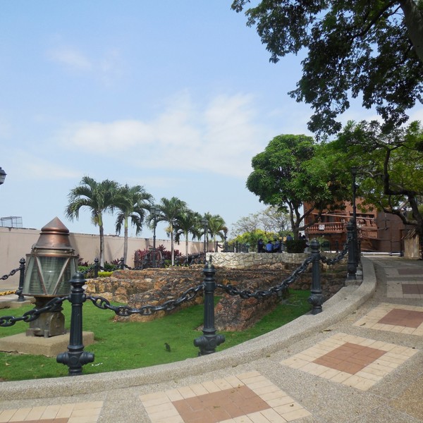 guayaquil malecon