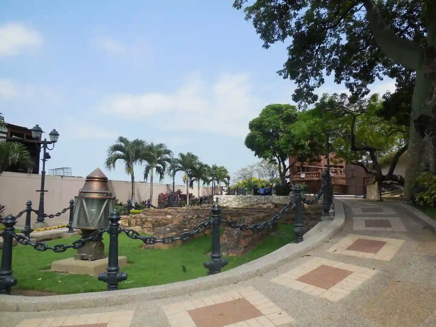 guayaquil malecon