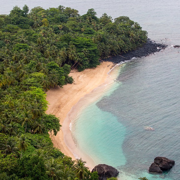 Fortryllende bugt på Principe