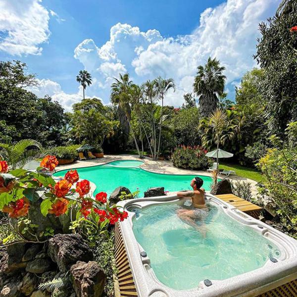 Swimmingpool, Hotel Bambu ved Lake Atitlan, Guatemala