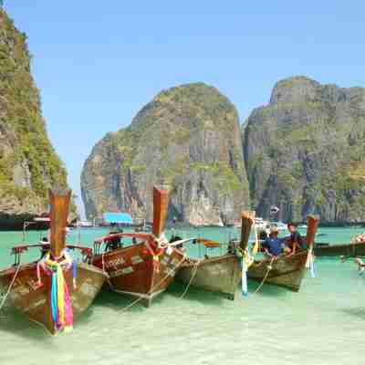 Long tail boats i Phang Nga Bay, Thailand