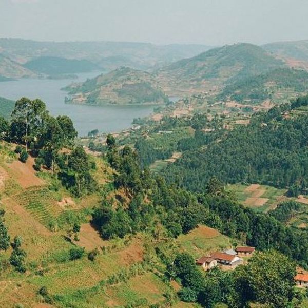 Lake Bunyoni i Uganda