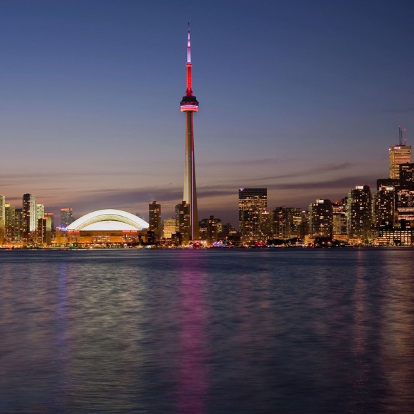 Toronto skyline CN Tower Lake Ontario