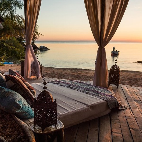 Slap af ved vandet på hotellet