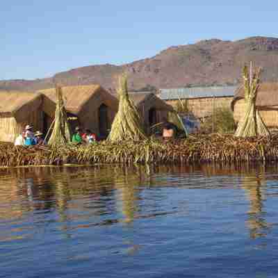 Flydende øer på Titicacasøen