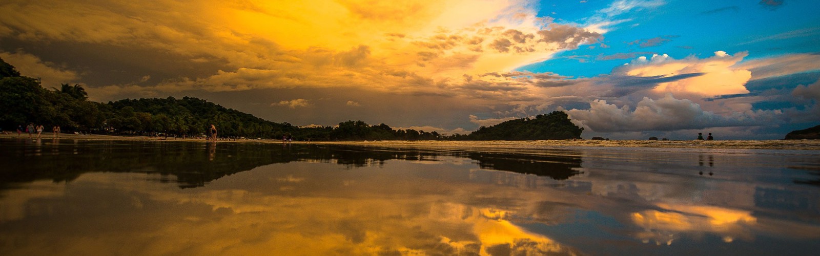 Fantastisk flot solnedgang i Manuel Antonio, Costa Rica